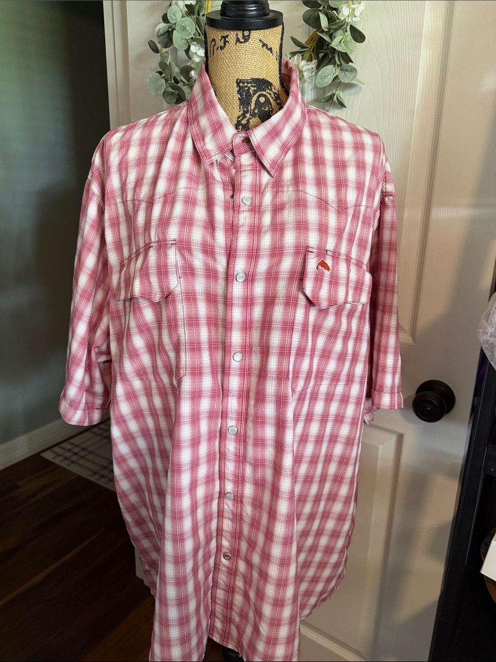 Men's SIMMs Maroon Plaid Short-Sleeve Button-Up Fishing Shirt
